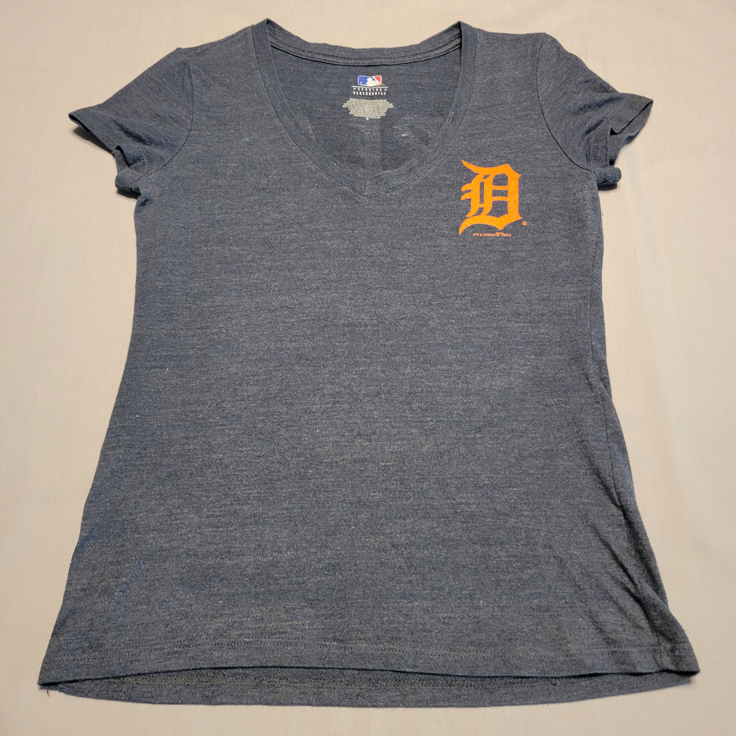 Pre-Owned Women's Small (S) MLB Detroit Tigers Great Catch V-Neck T- –  Bumblebee Exchange