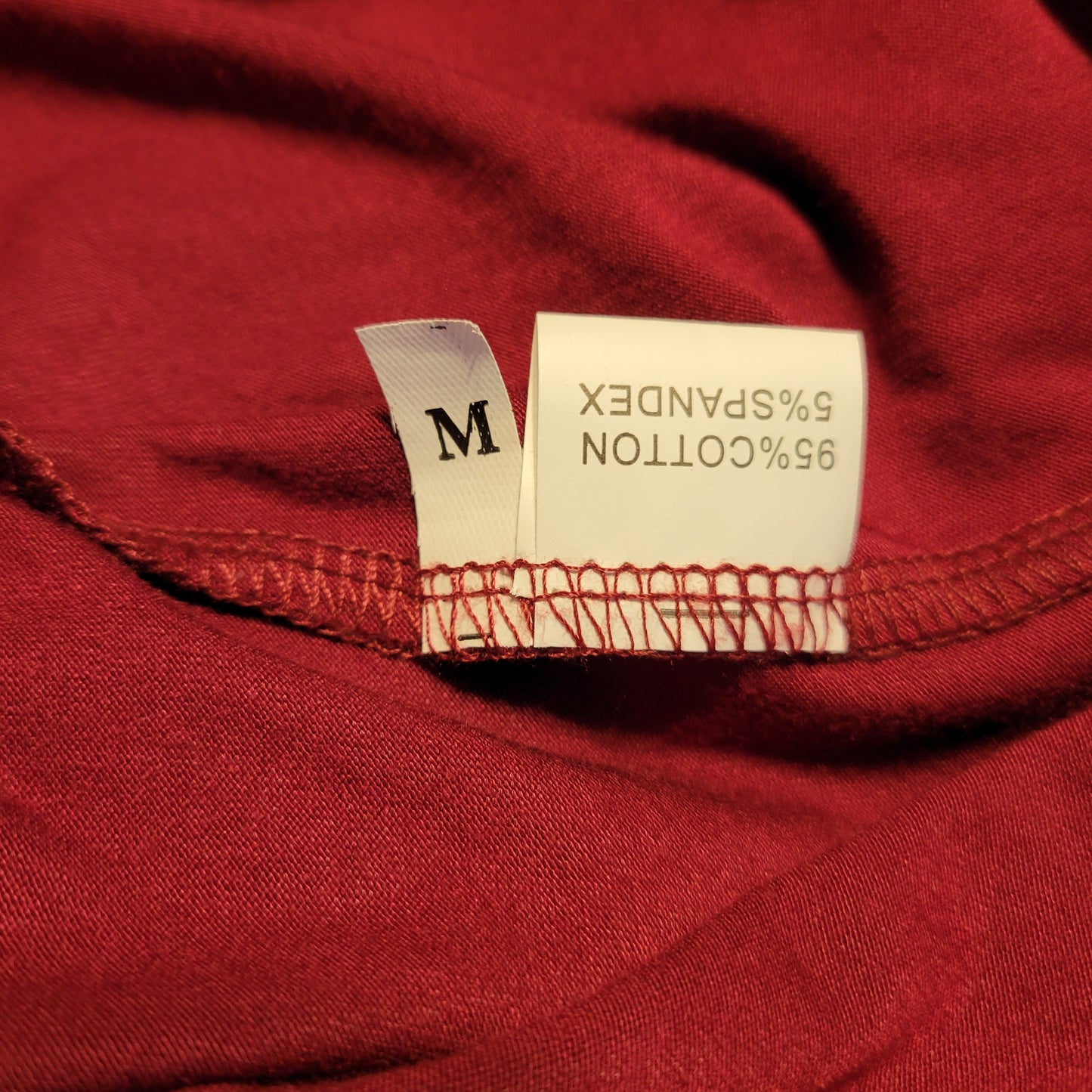 NBA Cleveland Cavaliers Curved Bottom Hem V-Neck T-Shirt - Women's Medium (M)