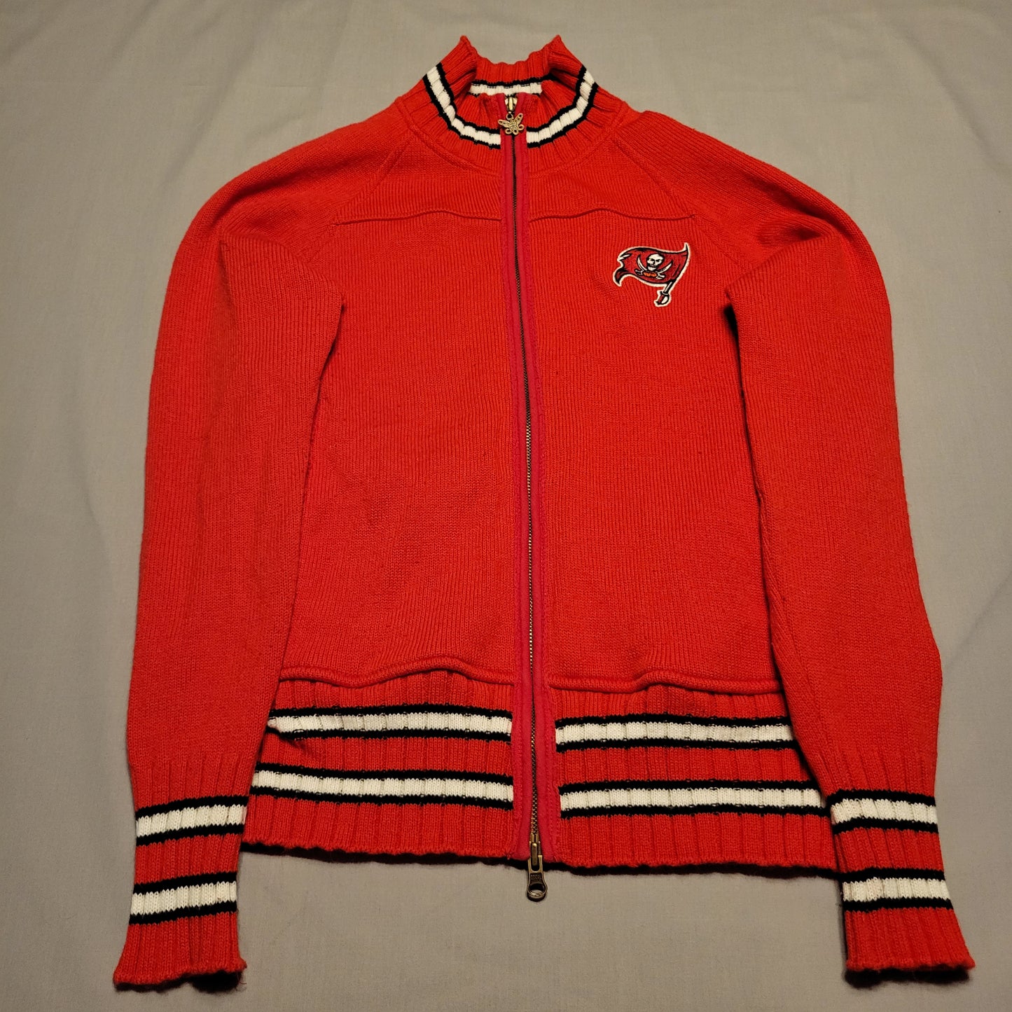 Pre-Owned Women's Large (L) Tampa Bay Buccaneers Zip-up Cardigan