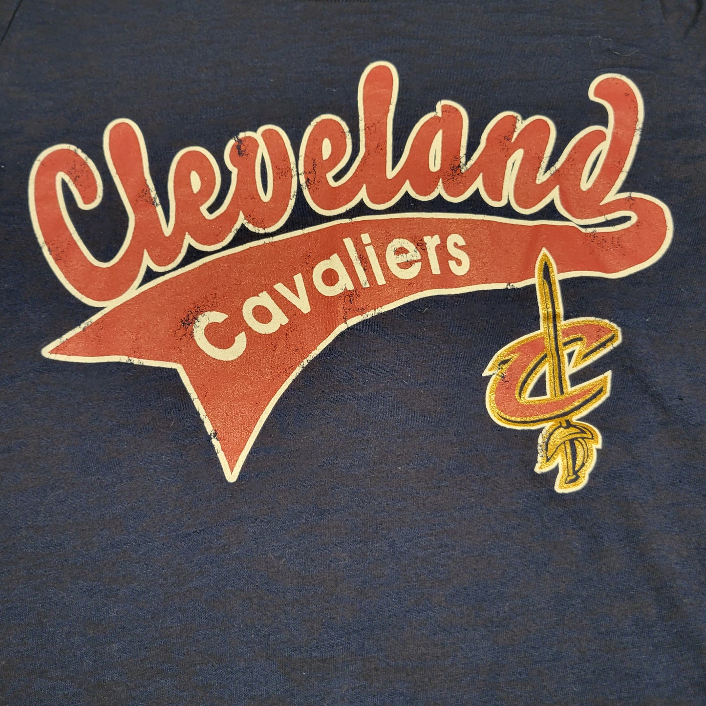 Pre-Owned Girl's Medium (M) NBA Cleveland Cavaliers Shirt