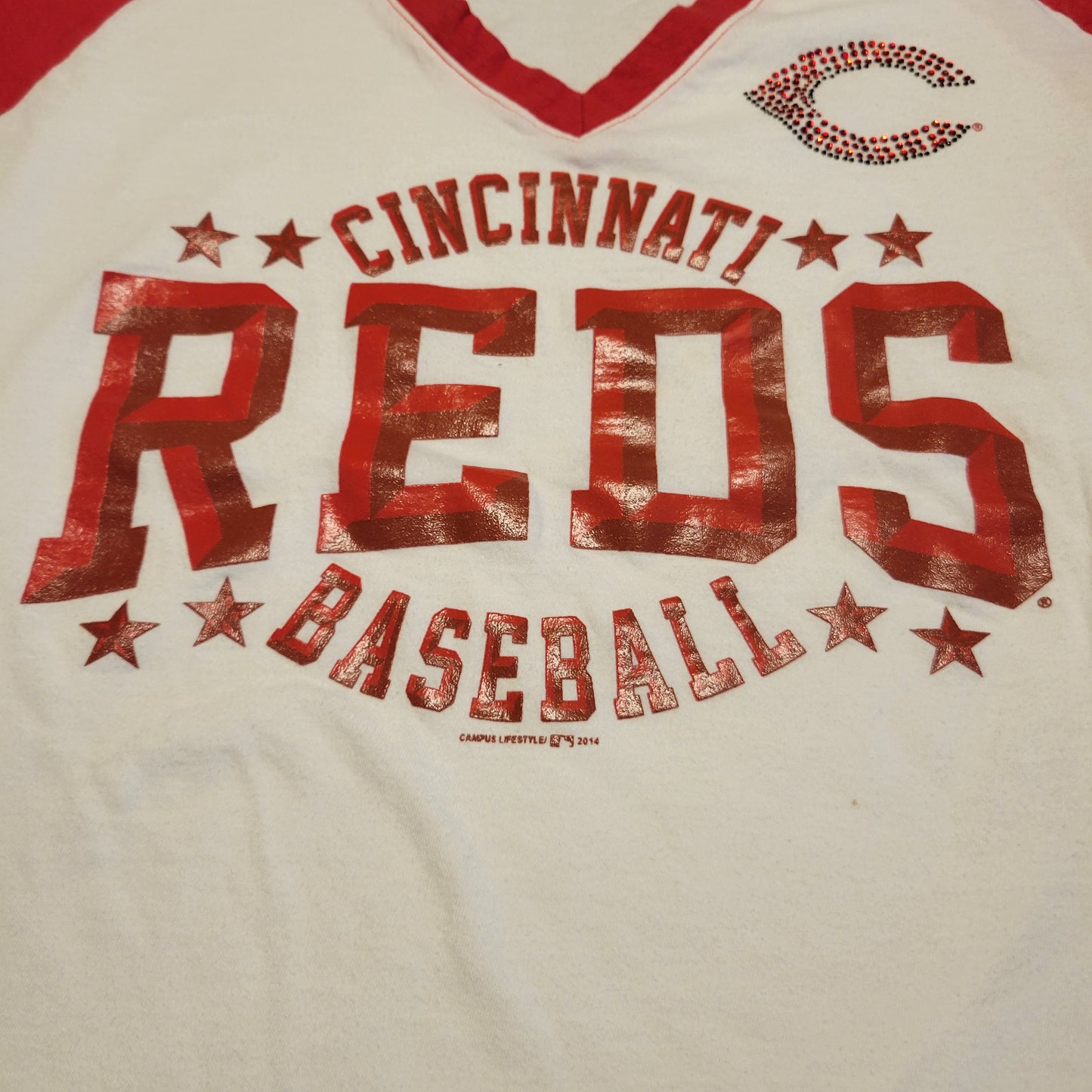 Pre-Owned Girl's Large (L) MLB Cincinnati Reds Short Sleeve V-Neck Shirt