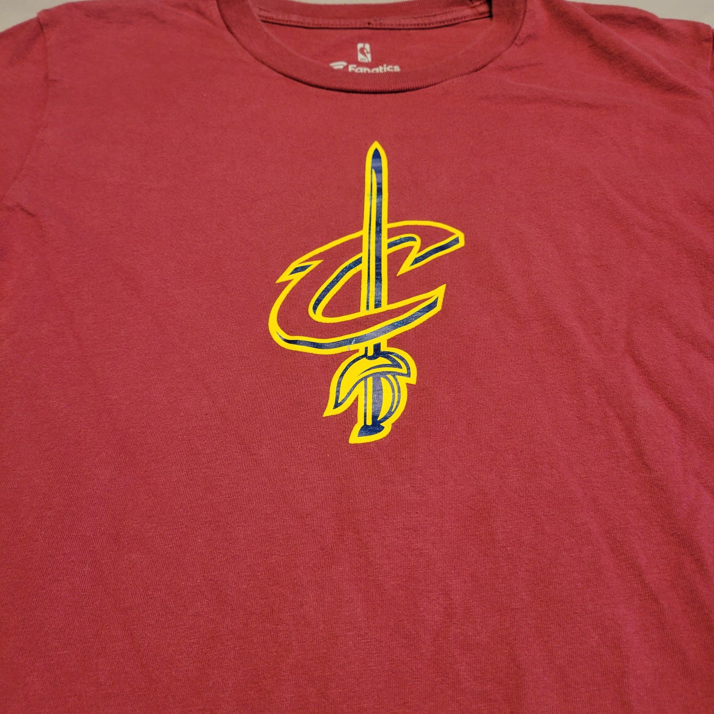 Pre-Owned Youth Large (L) NBA Cleveland Cavaliers T-shirt