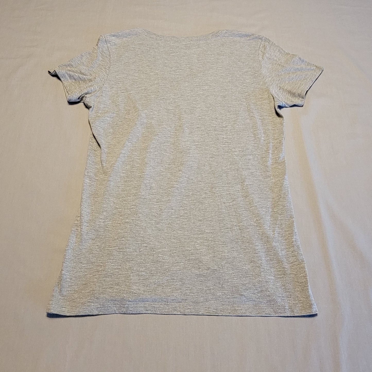 Pre-Owned Women's Large (L) NCAA Ohio State Buckeyes V-Neck Shirt