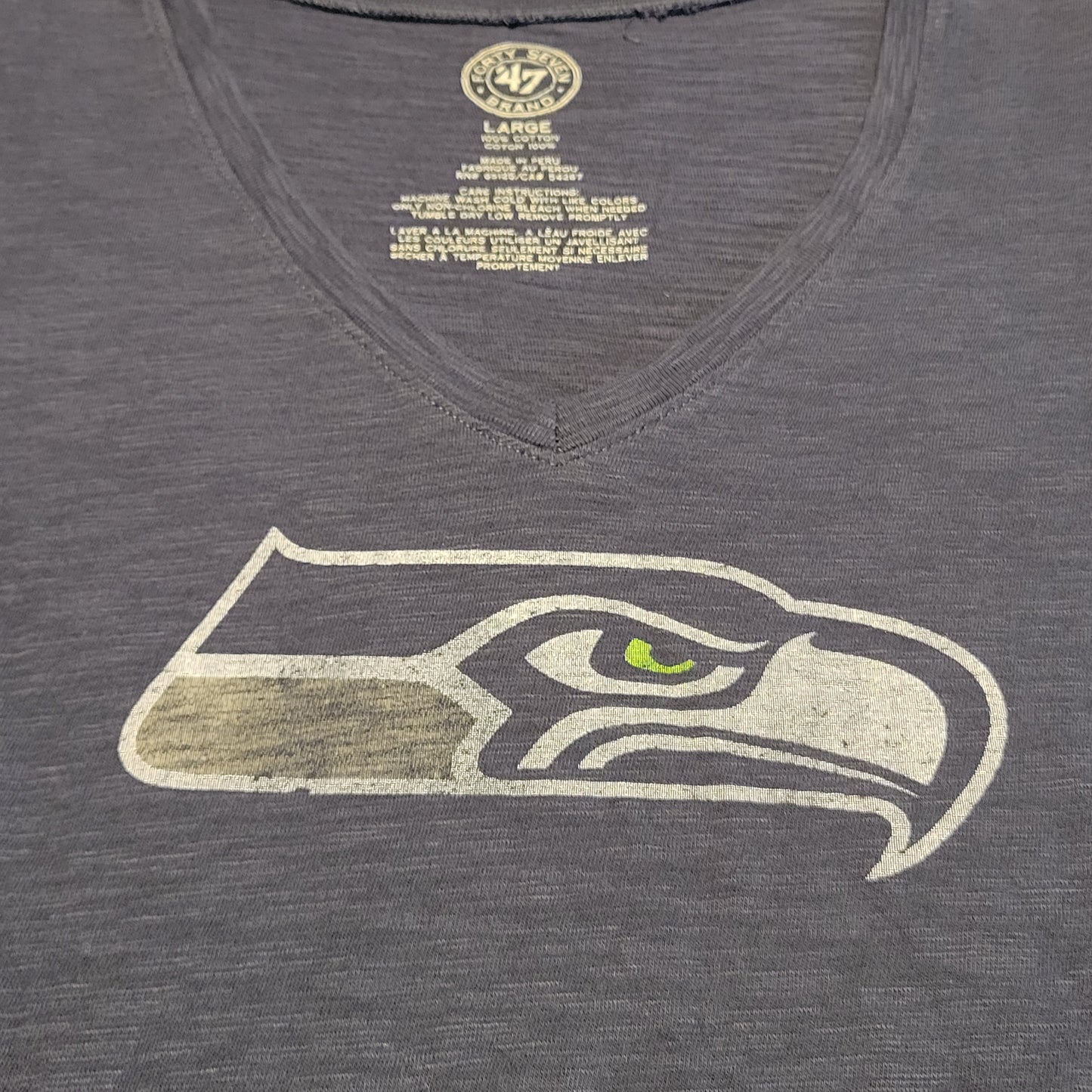 Pre-Owned Women's Large (L) NFL Seattle Seahawks V-Neck T-Shirt