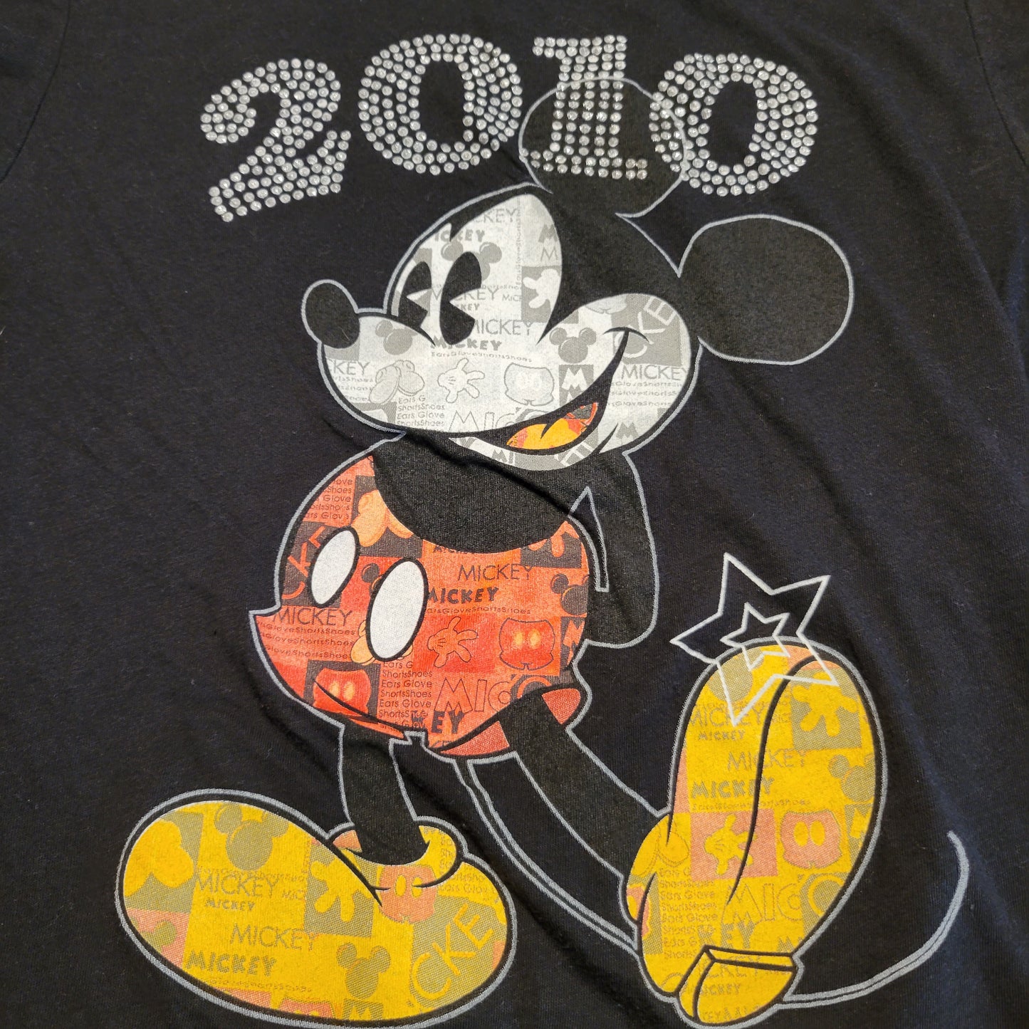 Pre-Owned Women's Small (S) 2010 Disney Mickey Mouse T-Shirt