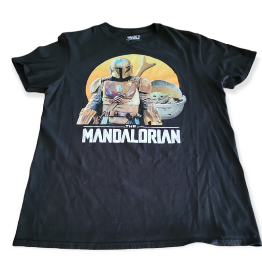 Unisex Medium (M) Star Wars The Mandalorian T-Shirt