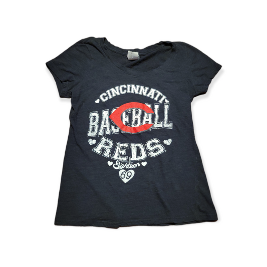 Women's Large (L) MLB Cincinnati Reds Baseball "Eighteen 69" T-Shirt